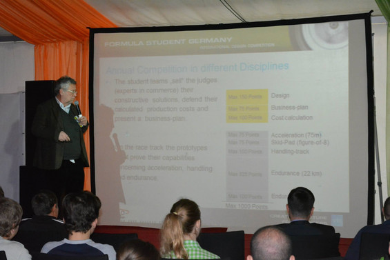 Ludwig giving a talk about Formula Student Germany. © FS Russia